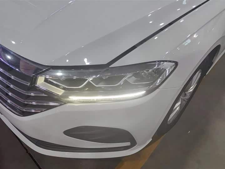 Фото 5 - Volkswagen Lavida