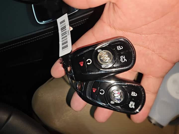 Фото 9 - Buick LaCrosse