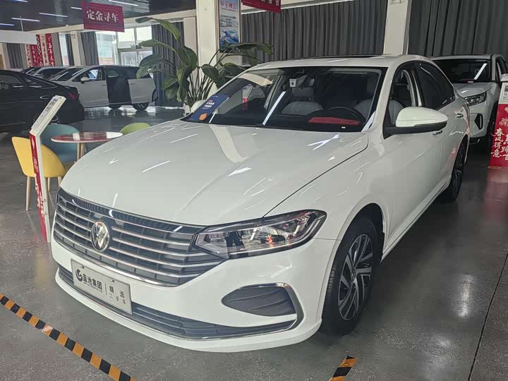 Фото 2 - Volkswagen Lavida