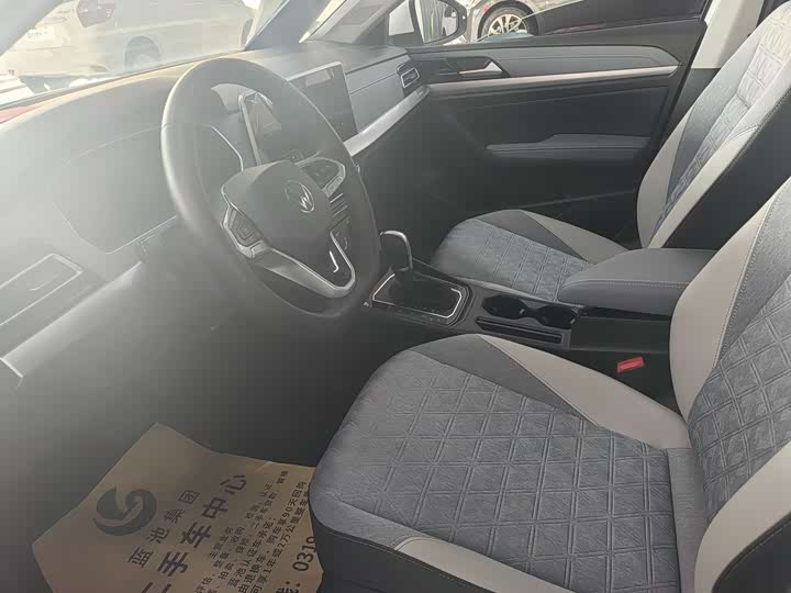 Фото 6 - Volkswagen Lavida