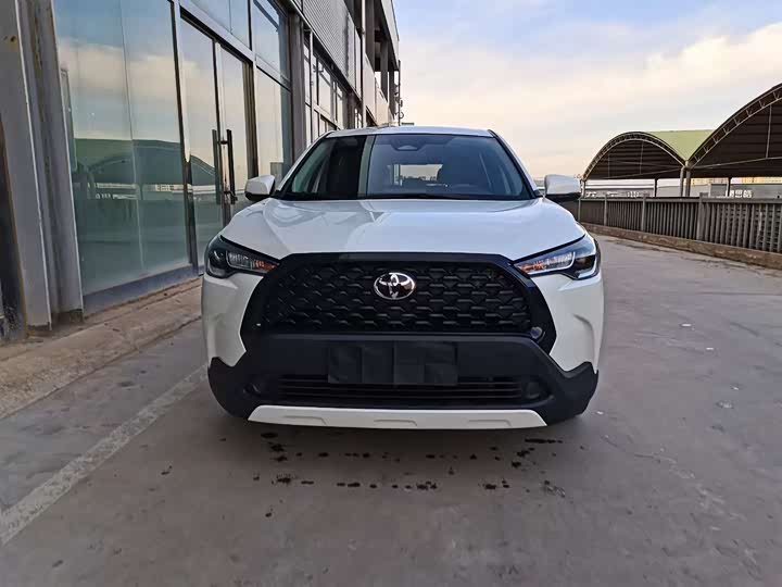 Фото 2 - Toyota Corolla Cross