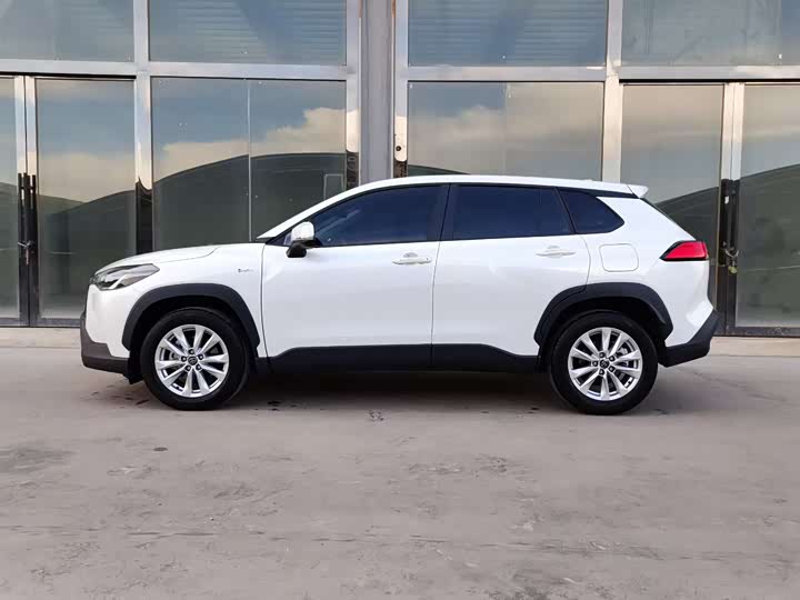 Фото 6 - Toyota Corolla Cross