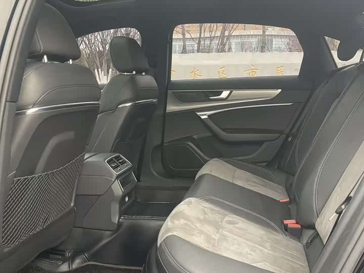 Фото 5 - Audi A6L