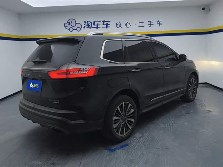 Фото 3 - Ford Edge