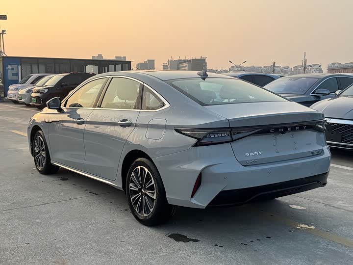 Фото 5 - Chery Fulwin A8