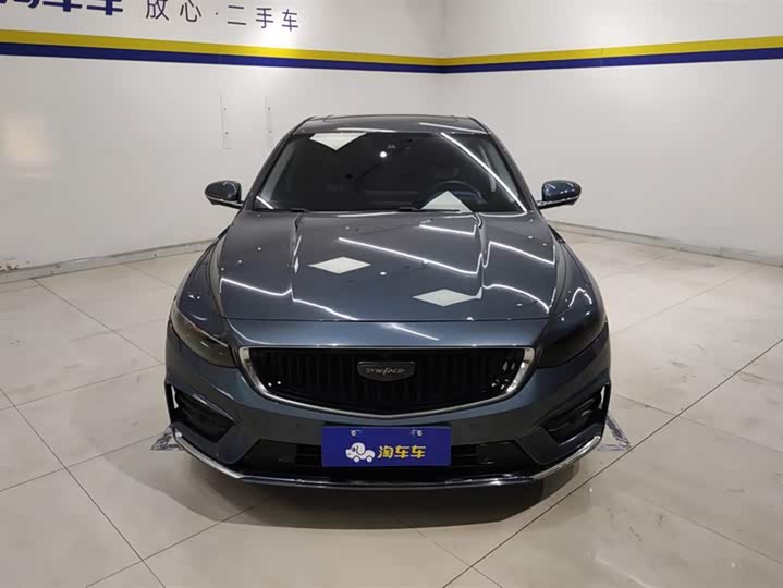 Фото 2 - Geely Preface