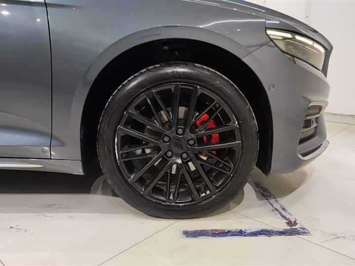 Фото 6 - Geely Preface