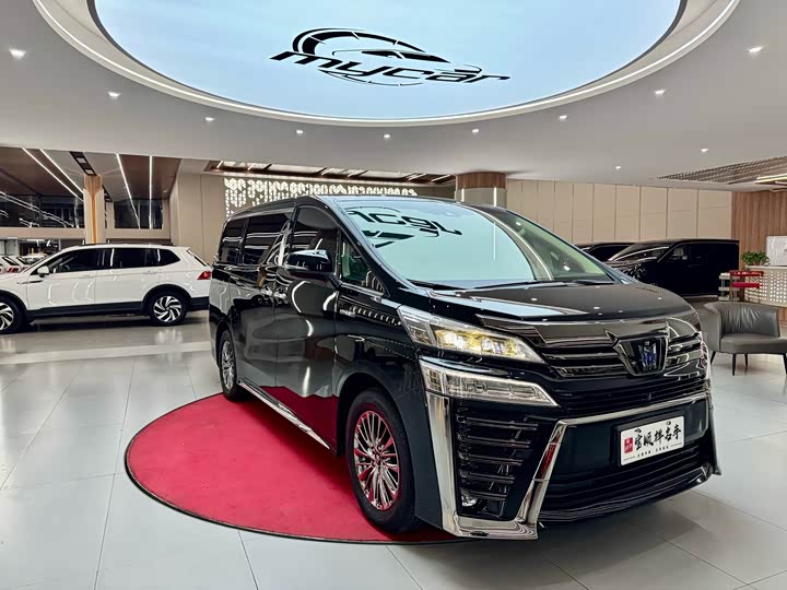 Фото 3 - Toyota Vellfire