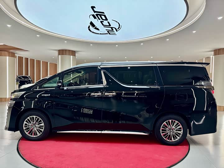 Фото 8 - Toyota Vellfire