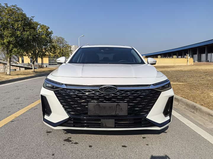 Фото 2 - Chery Arrizo 8