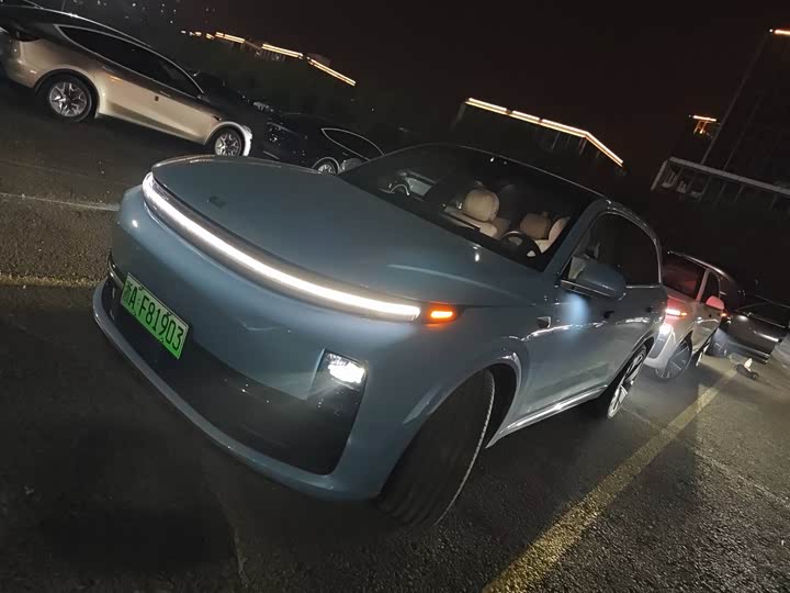 Фото 1 - LiXiang L7