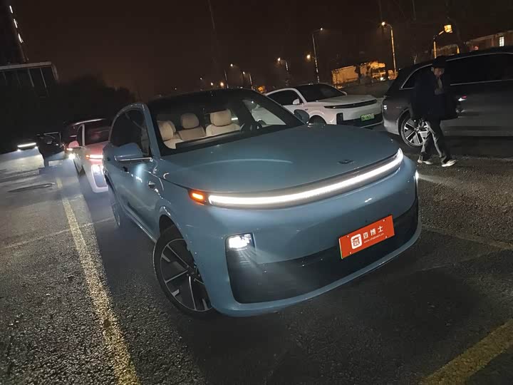 Фото 2 - LiXiang L7