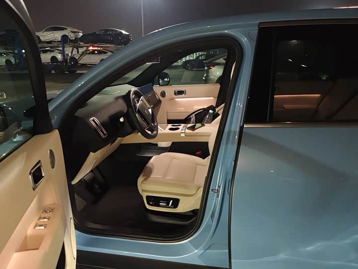 Фото 5 - LiXiang L7