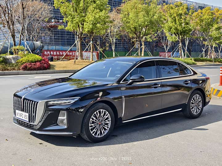 Фото 1 - Hongqi H5