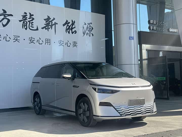 Фото 3 - XPeng X9