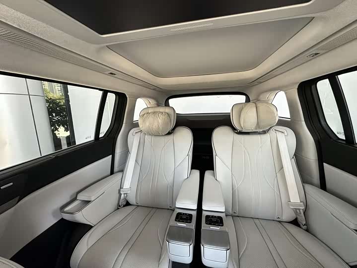 Фото 7 - XPeng X9