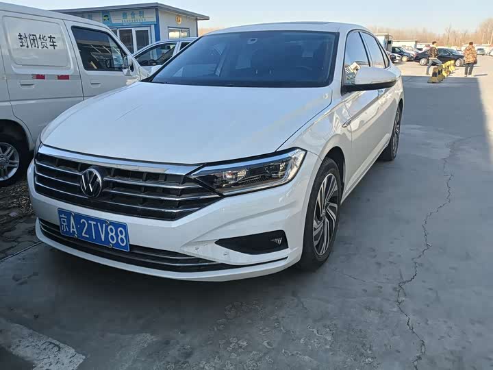Фото 1 - Volkswagen Sagitar L