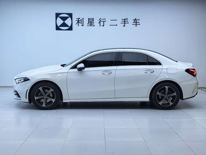 Фото 2 - Mercedes-Benz A-Class