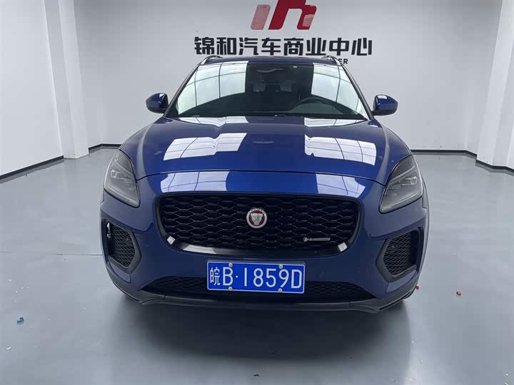 Фото 2 - Jaguar E-Pace