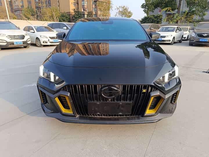 Фото 2 - GAC Trumpchi Empow R