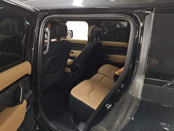 Фото 4 - Land Rover Defender