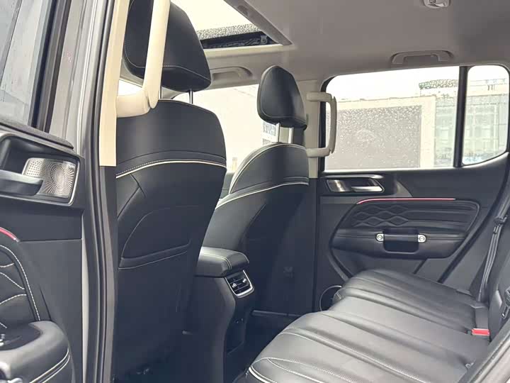 Фото 7 - Tank 300