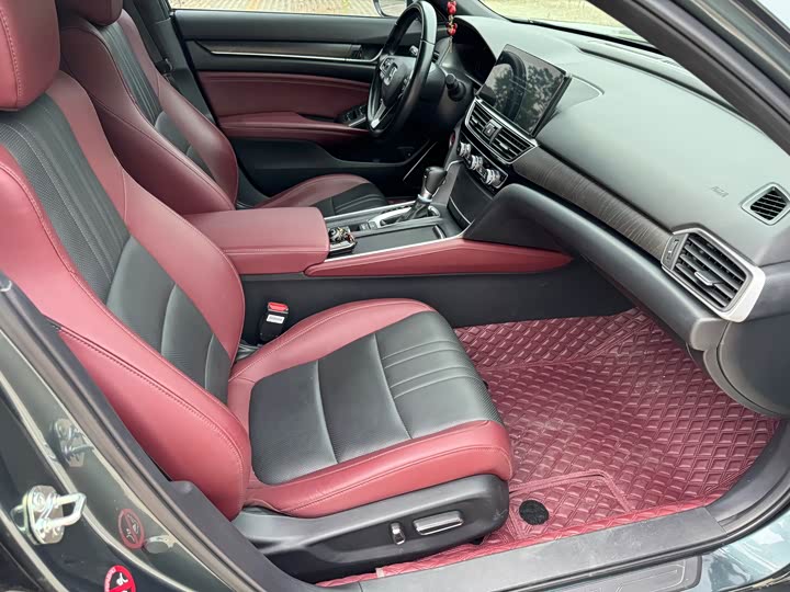 Фото 9 - Honda Inspire