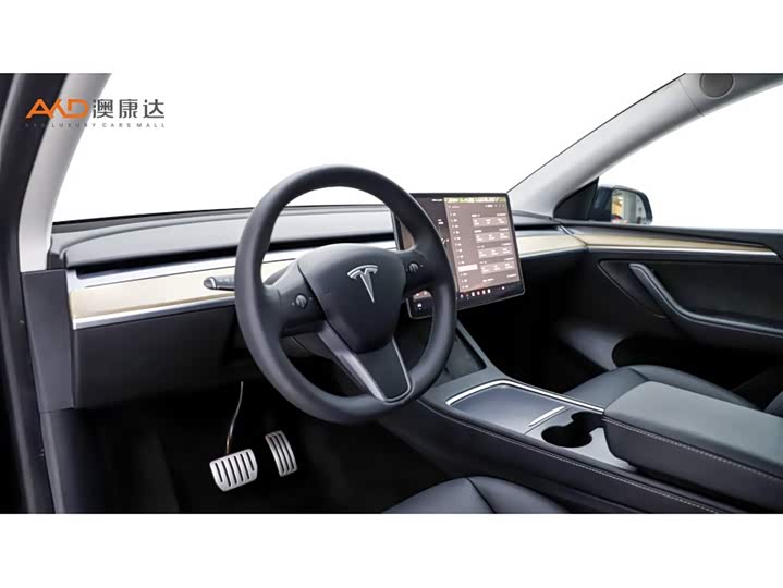 Фото 6 - Tesla Model Y