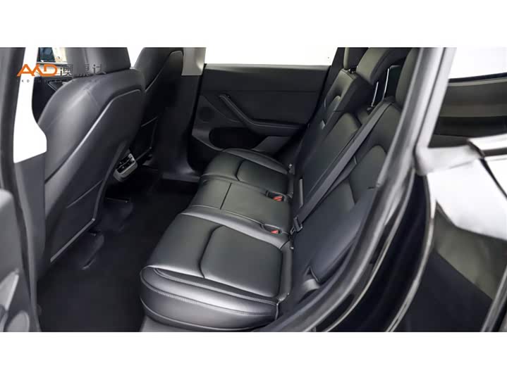 Фото 7 - Tesla Model Y