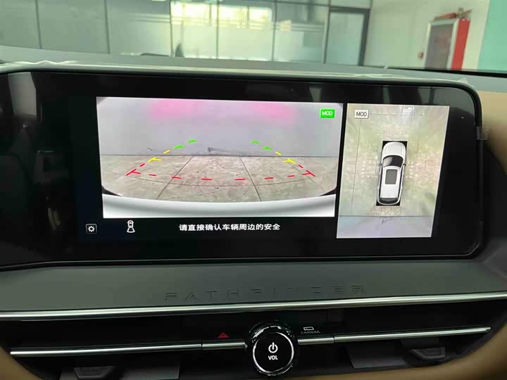 Фото 7 - Nissan Pathfinder