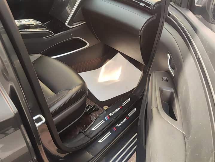 Фото 8 - Hyundai Tucson L