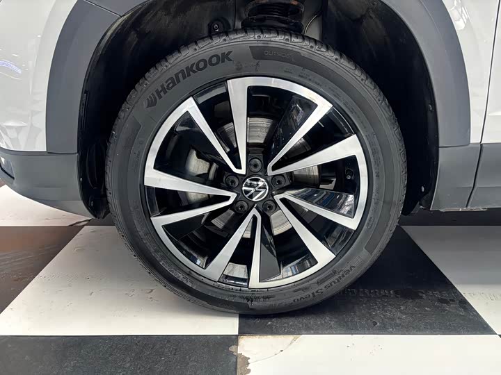 Фото 4 - Volkswagen Tharu