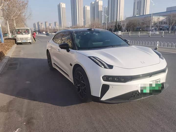 Фото 3 - Zeekr 001