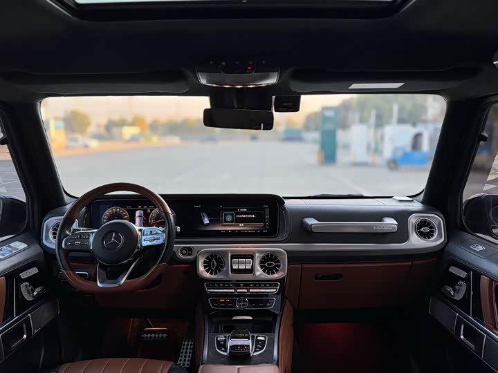 Фото 8 - Mercedes-Benz G-Class