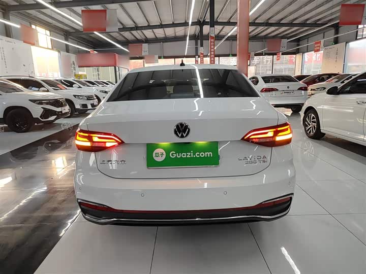 Фото 6 - Volkswagen Lavida