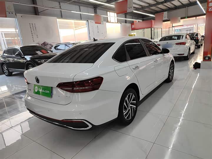 Фото 7 - Volkswagen Lavida