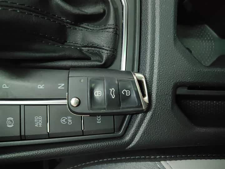 Фото 9 - Volkswagen Lavida