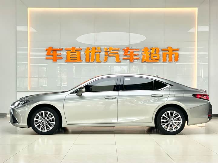 Фото 4 - Lexus ES