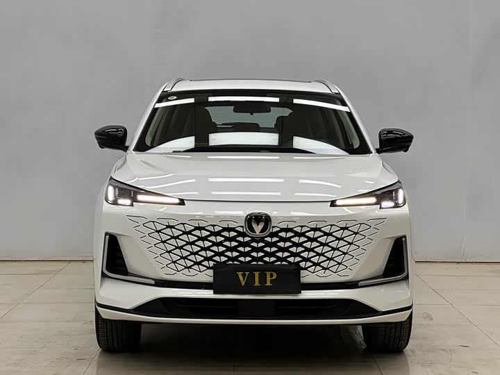 Фото 2 - Changan CS55 Plus