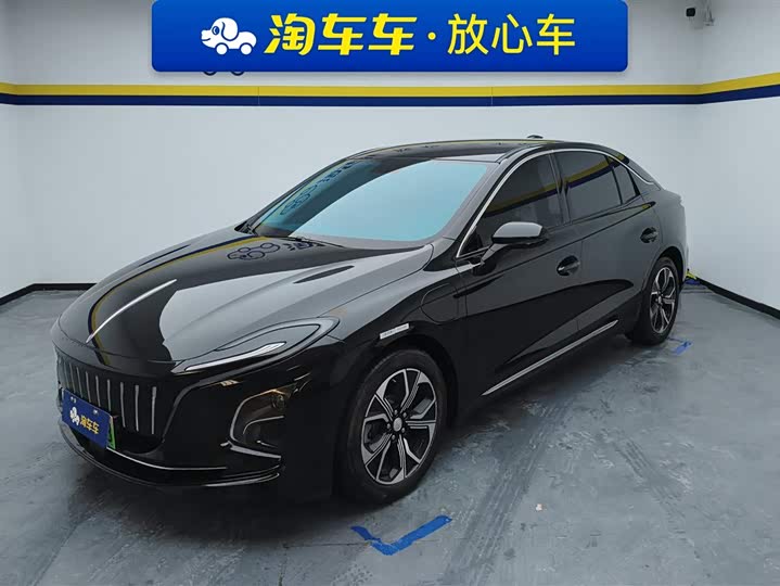 Фото 1 - Hongqi E-QM5