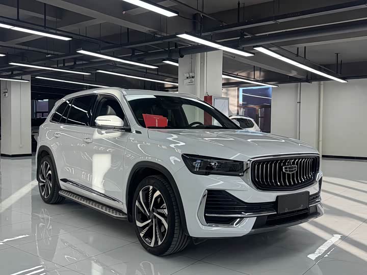 Фото 3 - Geely Monjaro