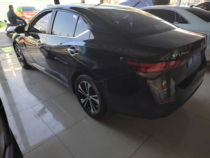 Фото 8 - Nissan Sylphy