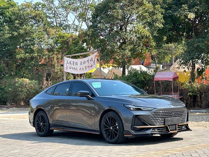 Фото 3 - Changan UNI-V