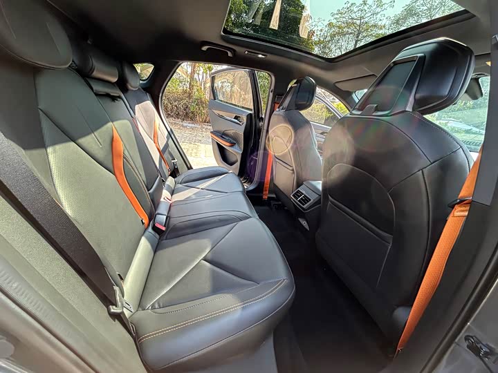 Фото 9 - Changan UNI-V