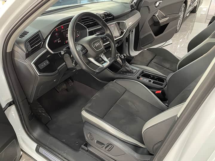 Фото 5 - Audi Q3