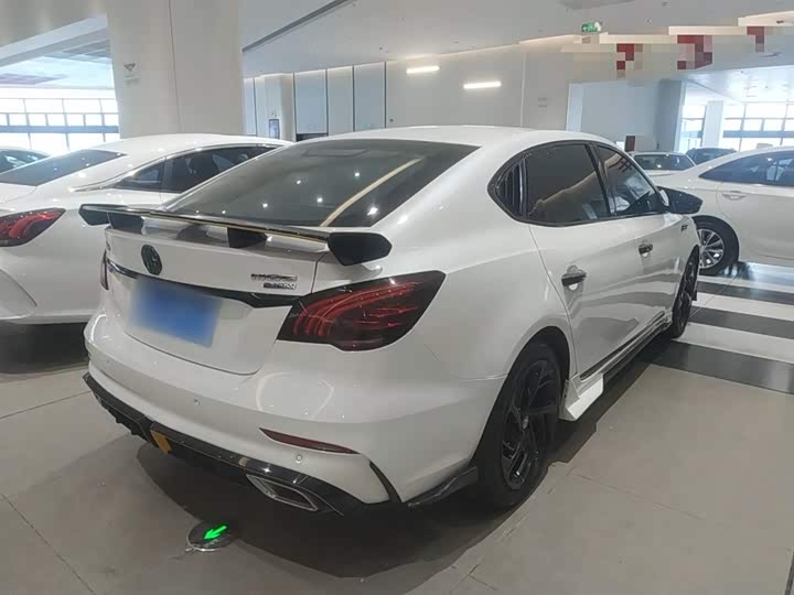 Фото 7 - MG Motor 6