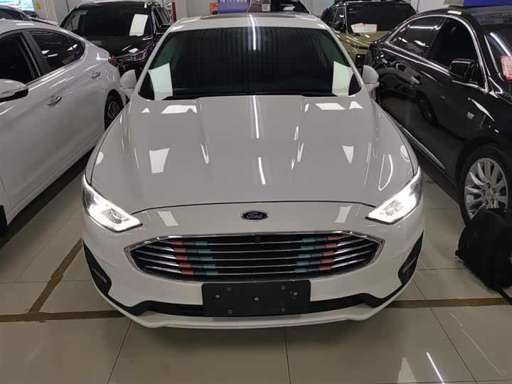 Фото 3 - Ford Mondeo