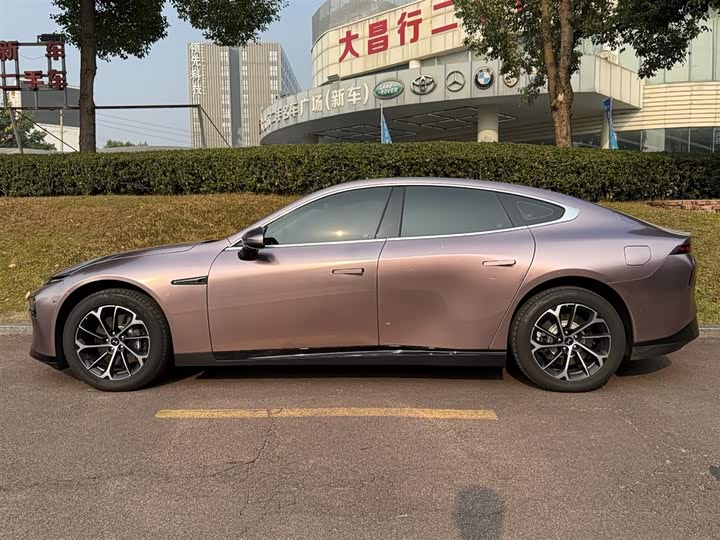 Фото 3 - XPeng P7