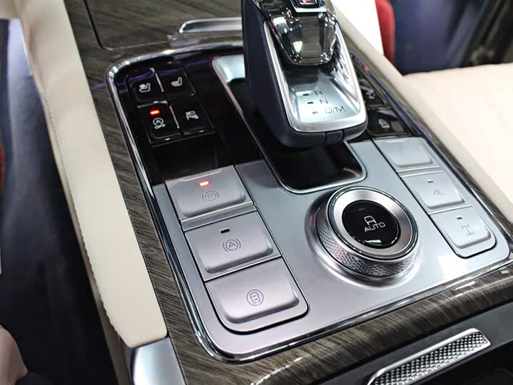 Фото 8 - Tank 500