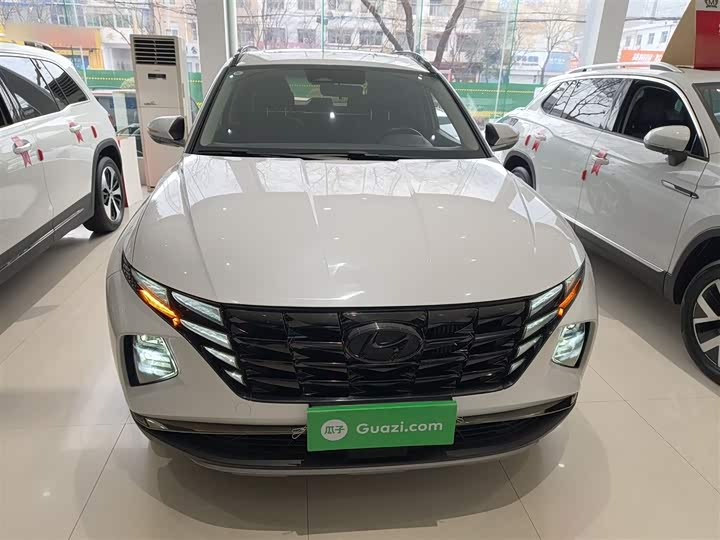 Фото 3 - Hyundai Tucson L